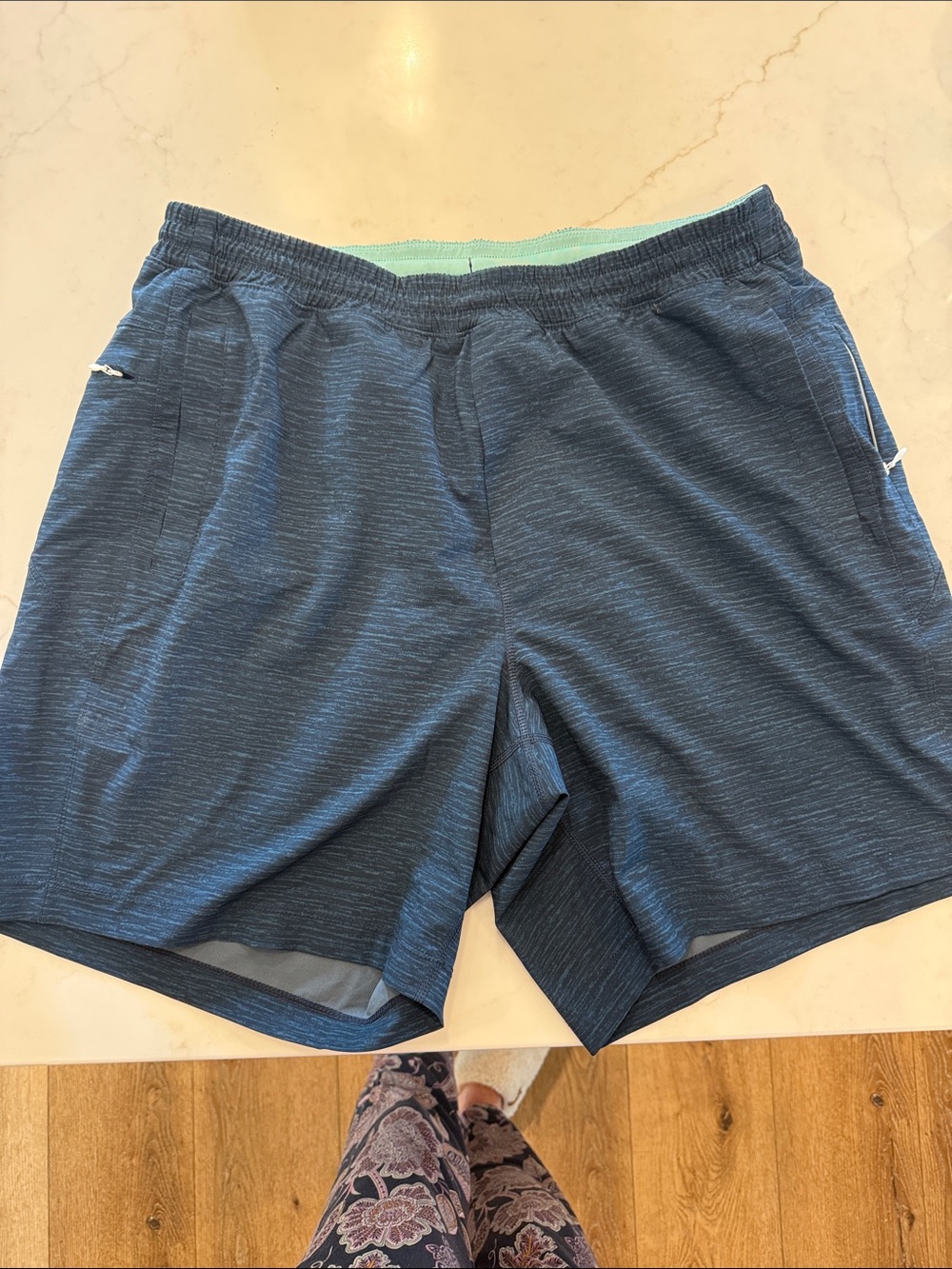 Bird Dogs Men's Blue Lined Athletic Shorts - Lightweight Performance